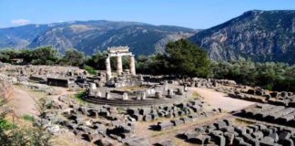 Sacred Shrine of Delphi