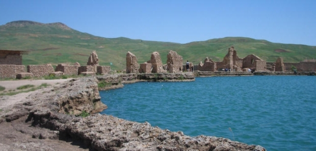 ruins-of-shiz-pond