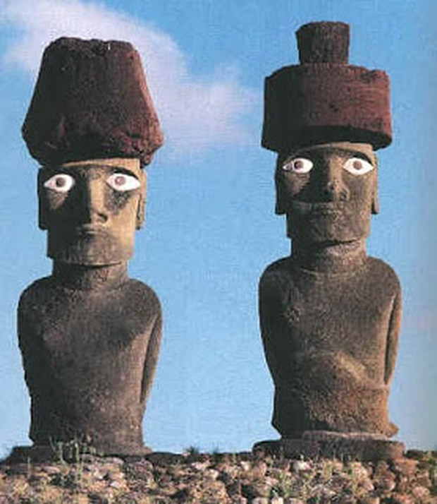 moai_statues-white-eyes